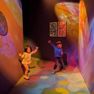 Meet your Posher, Gina